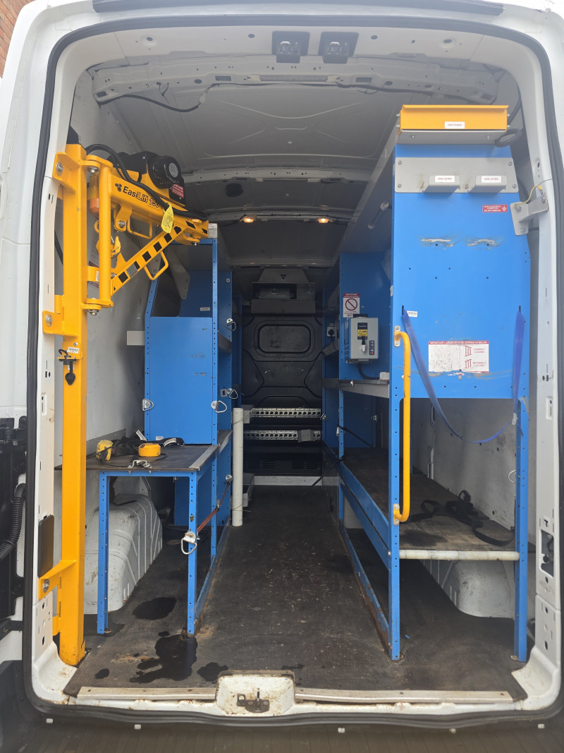 Ford Transit (2018) — photo 6
