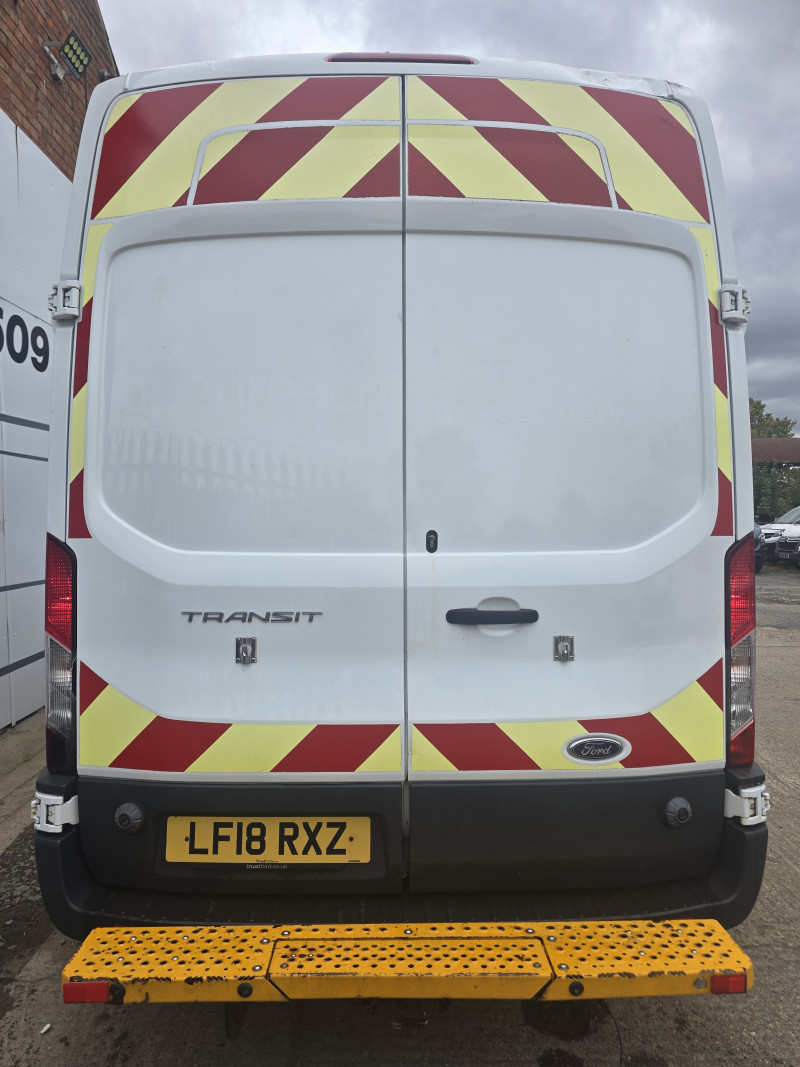Ford Transit (2018) — photo 5