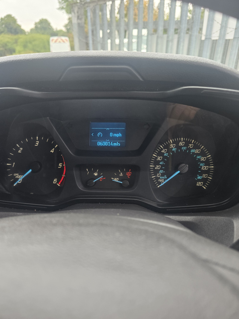 Ford Transit (2018) — photo 16