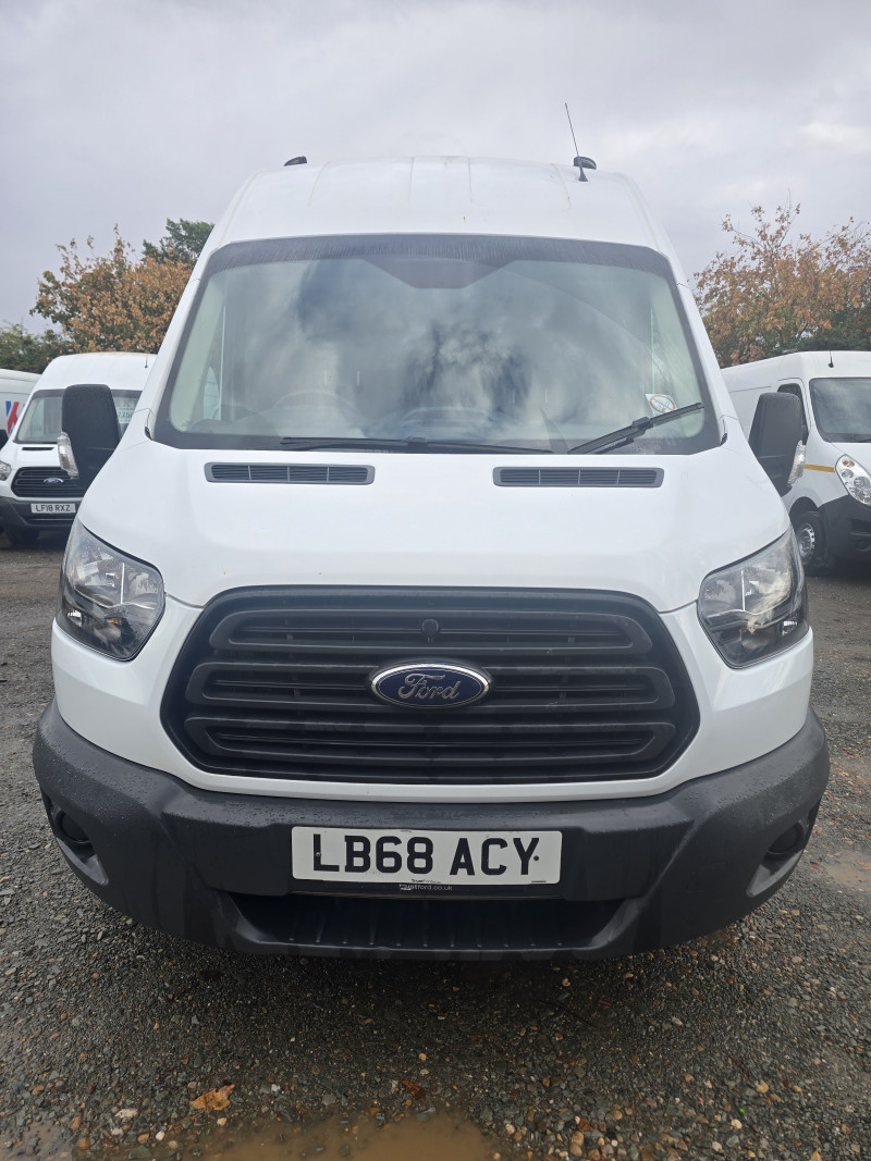 Ford Transit (2019) — photo 10
