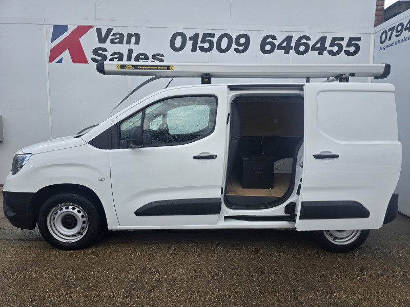Vauxhall Combo 2000 Dynamic TD. (2022) — photo 3