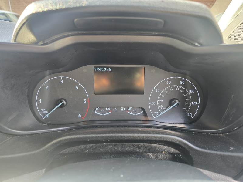 Ford Transit Connect (2020) — photo 13