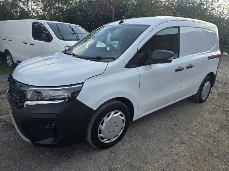 Nissan Townstar Electric Automatic (2023) — photo 10