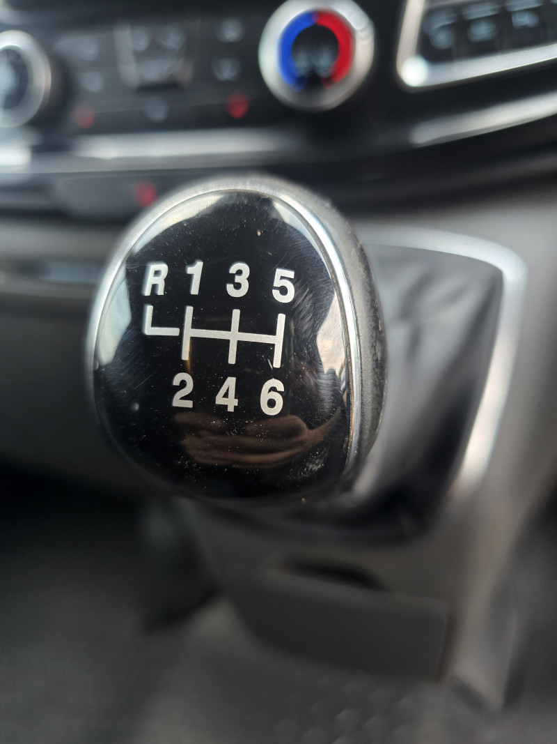 Ford Transit (2022) — photo 12