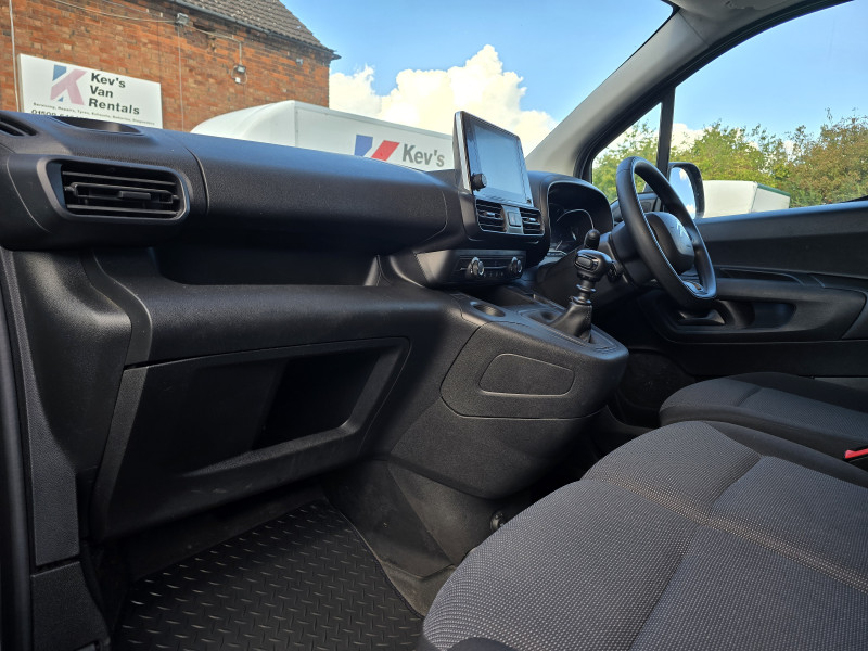Citroen Berlingo Enterprise (2023) — photo 8