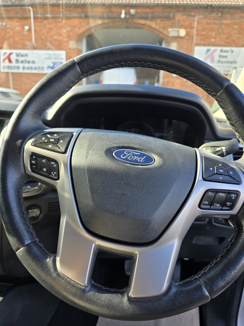 Ford Ranger (2023) — photo 12