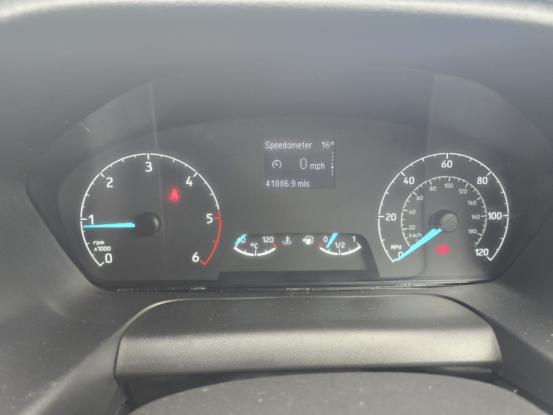 Ford Transit (2023) — photo 13