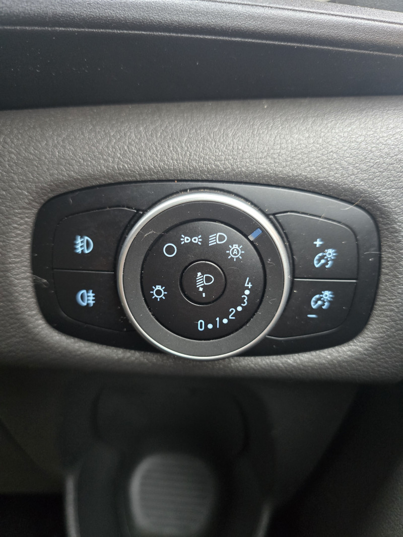 Ford Transit Custom 320 Trend (2021) — photo 15
