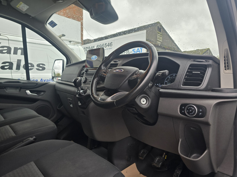 Ford Transit Custom 320 Trend (2021) — photo 11