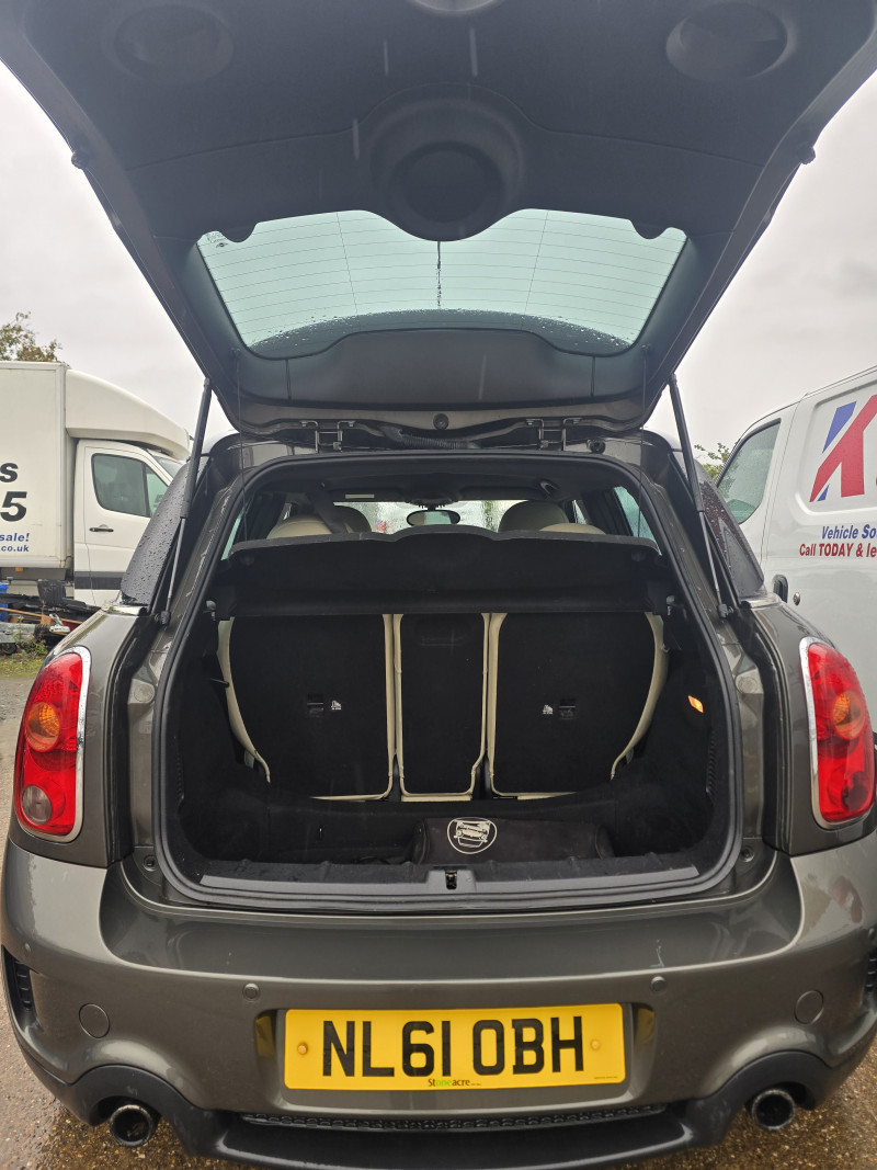 Mini Cooper S (2011) — photo 5