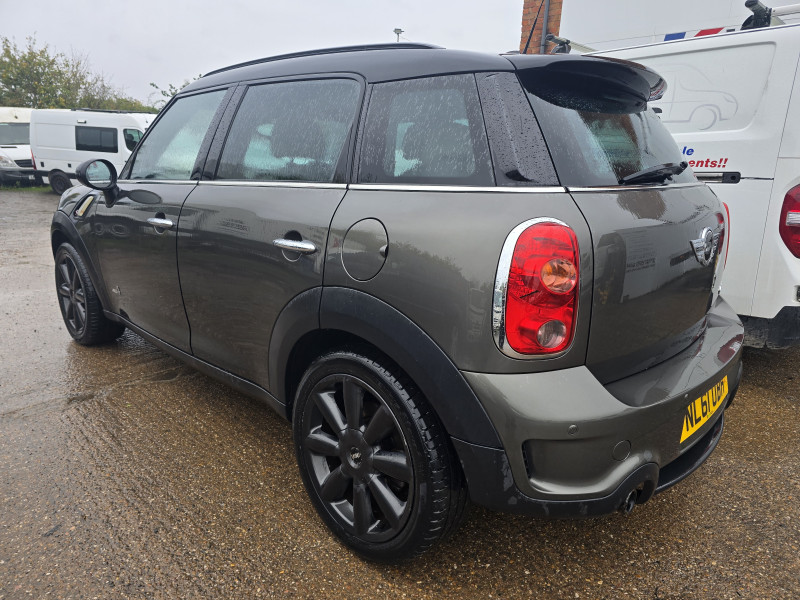 Mini Cooper S (2011) — photo 6