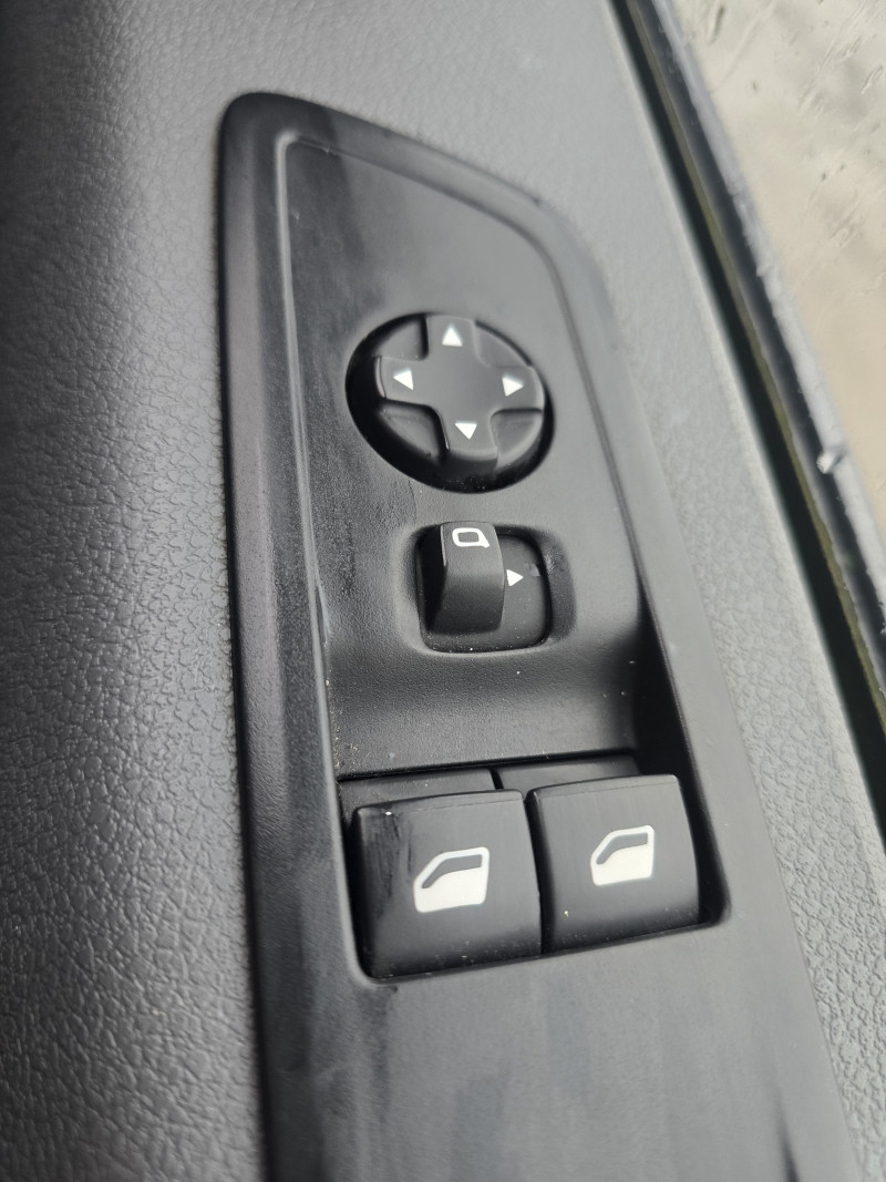 Vauxhall Vivaro L2 (2020) — photo 16