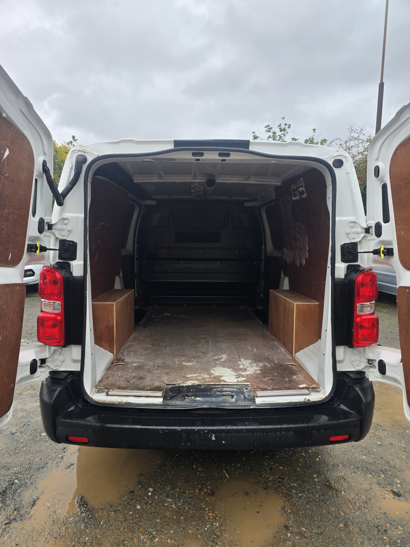 Vauxhall Vivaro L2 (2020) — photo 6